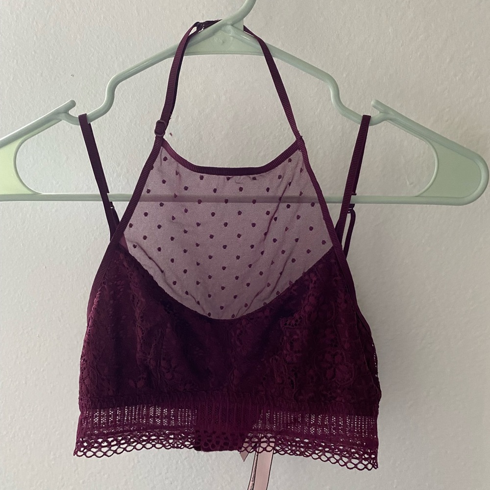 Adorable and sexy lacy bralette from VS PINK! 🖤🖤🖤